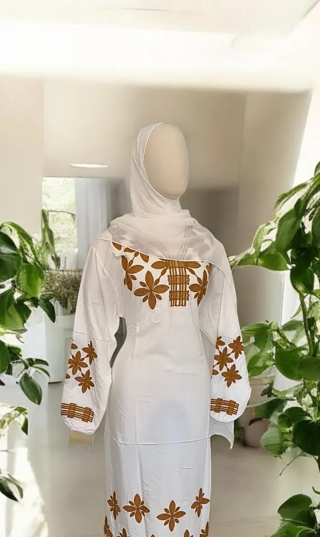 Abaya Nilla white and Gold — Dar Nūr