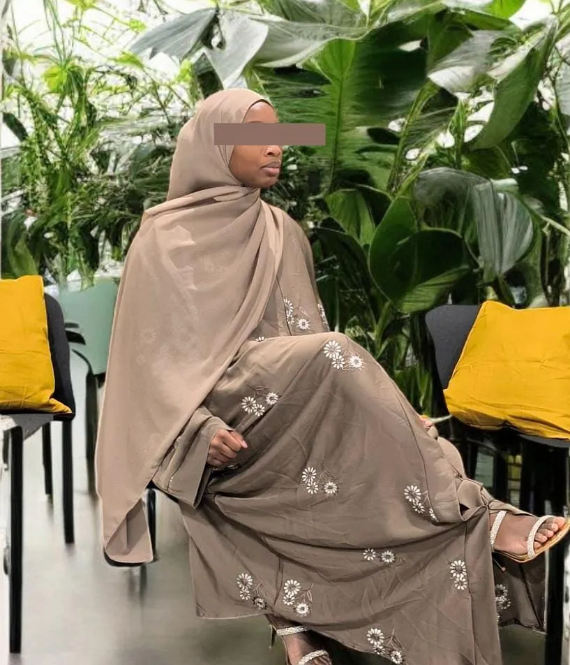 Abaya Farasha (brodé) mole — Dar Nūr