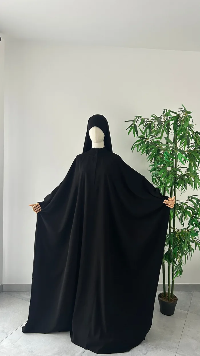 Ensemble Nissah Mastoura Noir — Dar Nūr