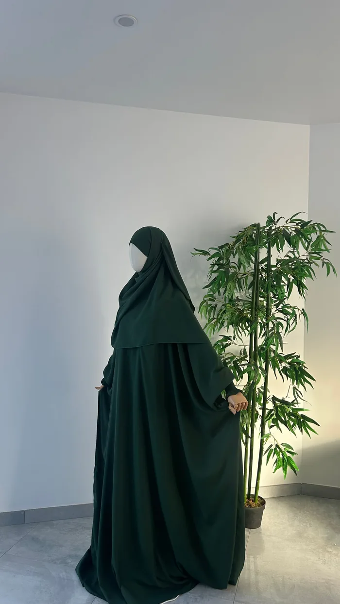 Ensemble Nissah Mastoura Vert Sapin — Dar Nūr
